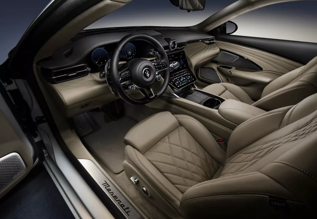 2023 interior Maserati GranTurismo Modena 3 Motor16