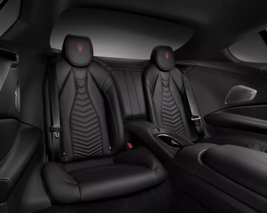 2023 interior Maserati GranTurismo Trofeo 6 Motor16