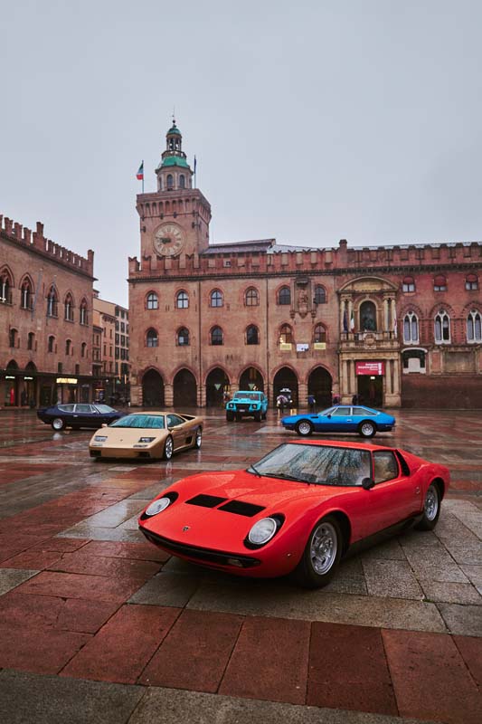Lamborghini honra a su motor V12 y saluda a la hibridación 2 Motor16 Lamborghini Miura.