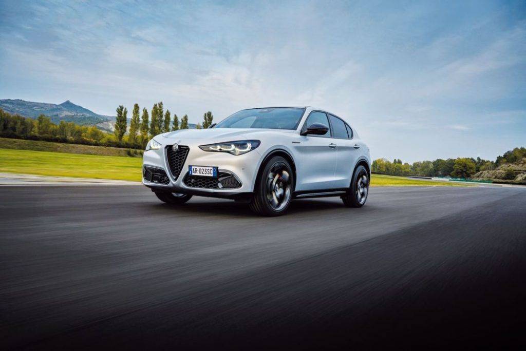 Novedades 2023: Abarth, Aiways, Alfa Romeo, Alpine, Audi, BMW y BYD 14 Motor16 ALFA STELVIO.jpeg Motor16