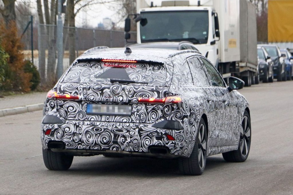 Nuevo estilo de camuflaje para el Audi A4 Avant 13 Motor16 Audi A4 Avant less camo 11 Motor16