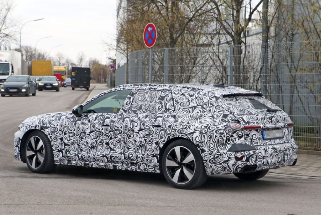 Nuevo estilo de camuflaje para el Audi A4 Avant 9 Motor16 Audi A4 Avant less camo 7 Motor16