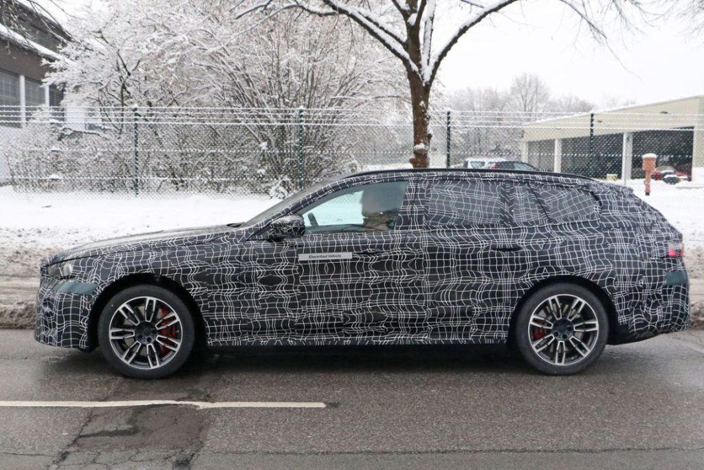 BMW i5 Touring 7 Motor16