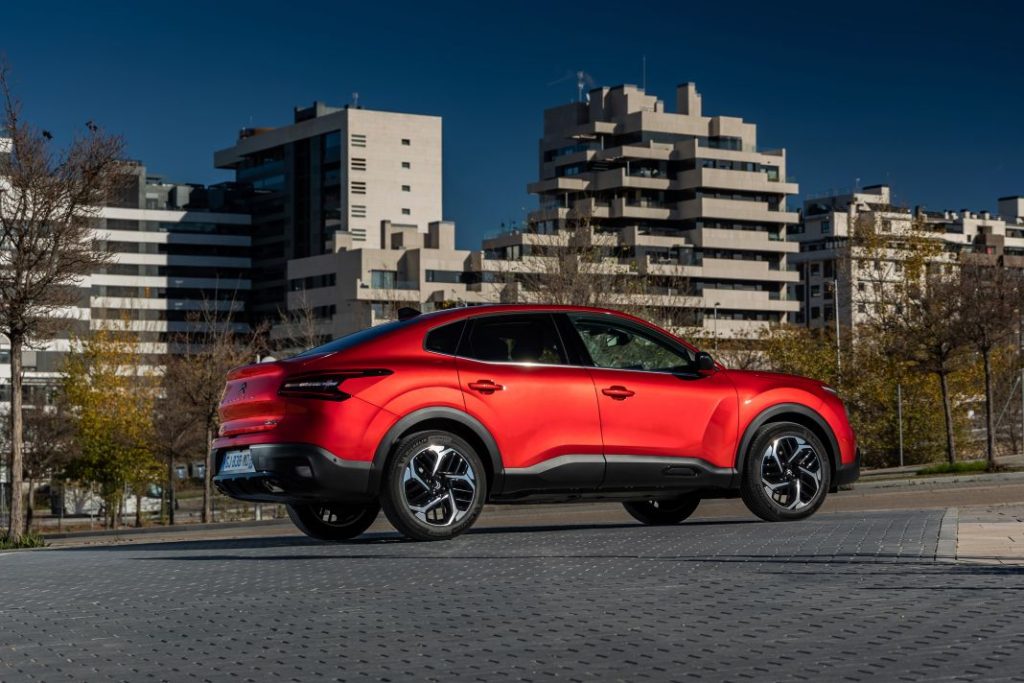 Citroën C4 X, la era post SUV se fabrica en Madrid 4 Motor16 C4 X PureTech 021 Motor16