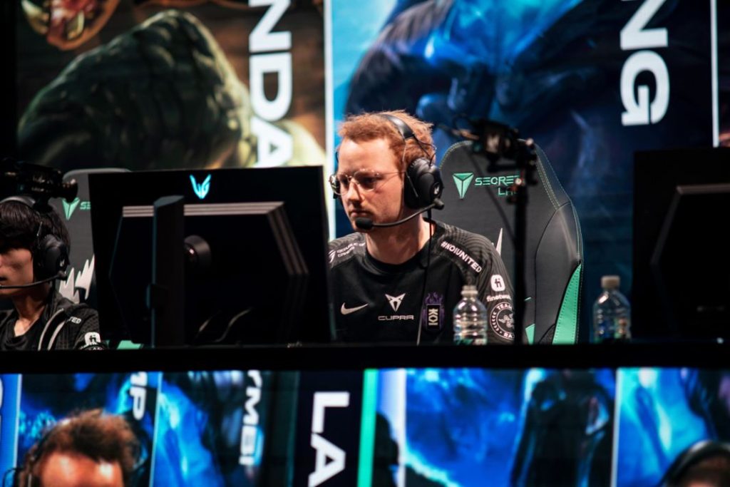 Esto es lo que une a Cupra con Gerard Piqué 5 Motor16 Cupra eSports Pique Ibai llanos6 Motor16