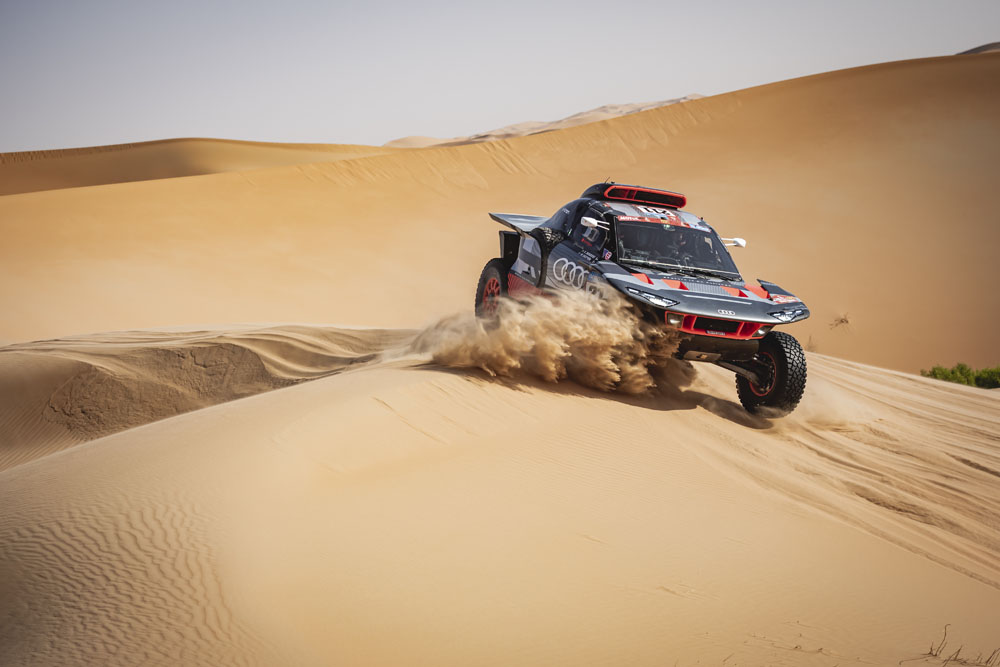 El 'paseo militar' de Al-Attiyah en el Dakar 1 Motor16 Mattias Ekstrom, en el Rally Dakar