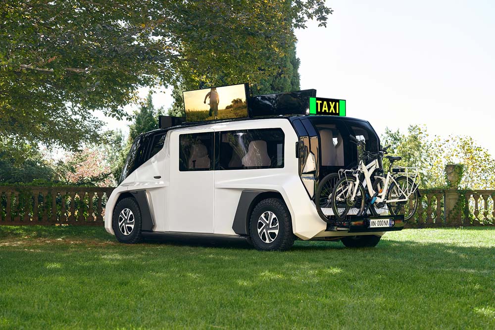 Así será el futuro taxi: eléctrico, amplio y sin necesidad de comprarlo 27 Motor16 ETIOCA presenta su taxi electrico 34 1 Motor16