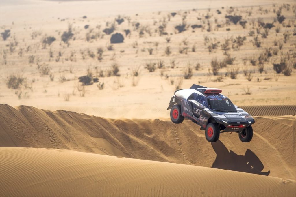 Victoria del español Carlos Sainz en la primera etapa del Rally Dakar 1 Motor16 Sainz