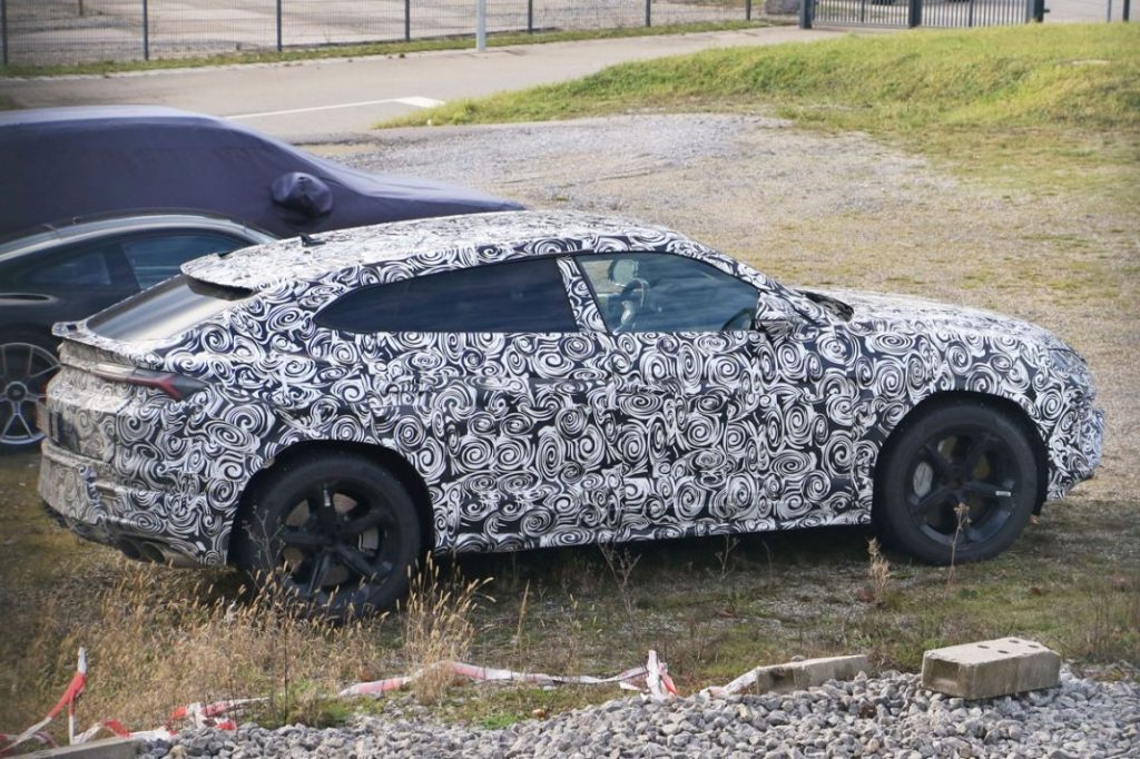 El Lamborghini Urus PHEV nos muestra su cara 2 Motor16 Lamborghini Urus