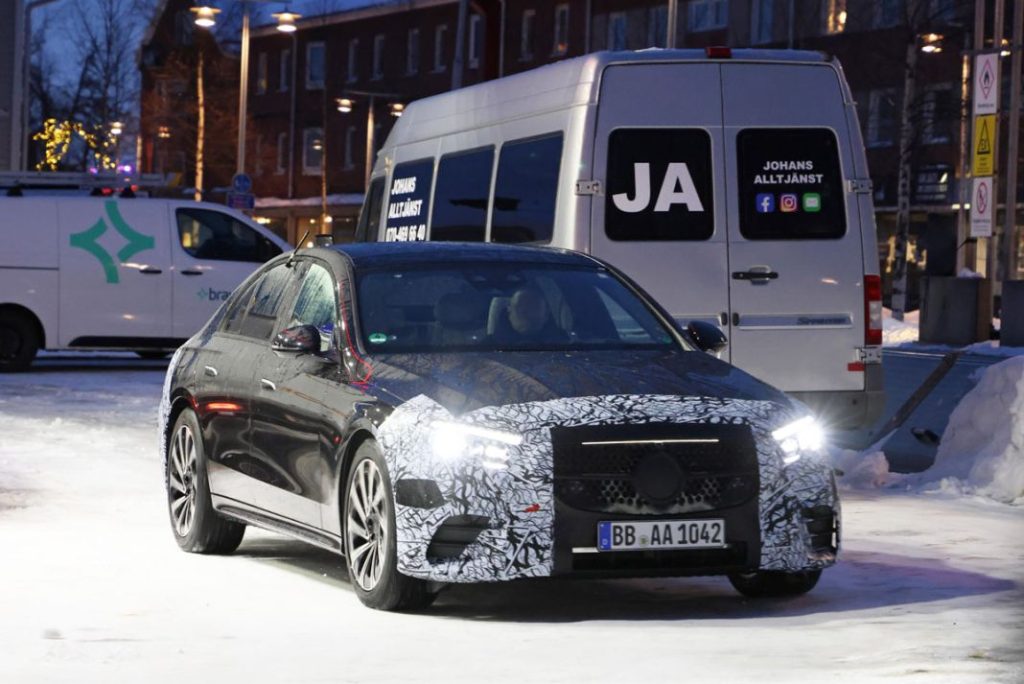 La nueva iluminación que prepara Mercedes en el Clase E 6 Motor16 Mercedes E 5 Motor16
