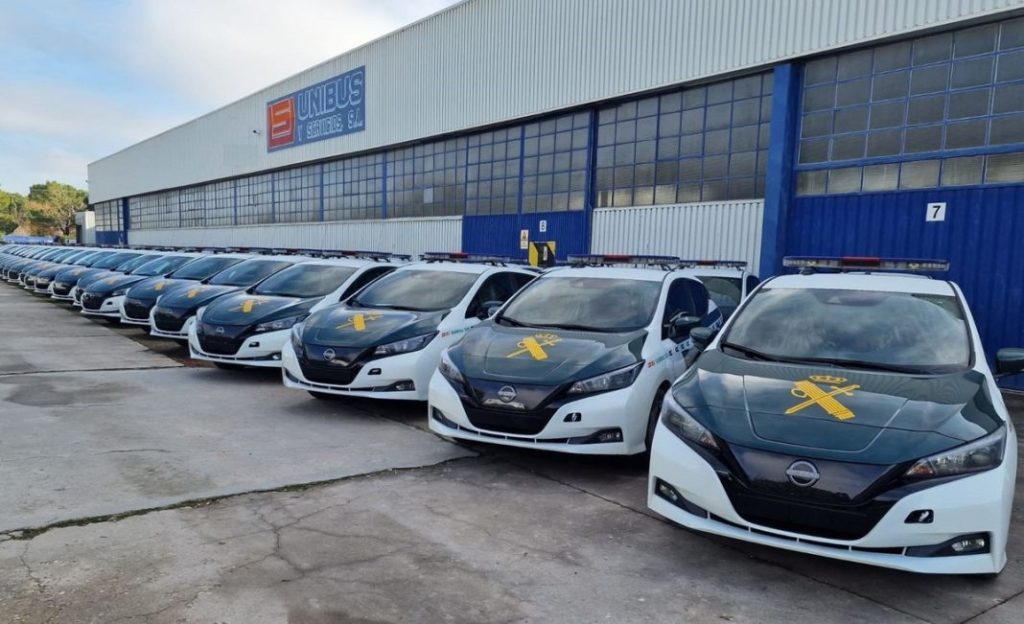 La Guardia Civil sigue estrenando coches y ahora son eléctricos 6 Motor16 NISSAN LEAF GUARDIA CIVIL2 Motor16