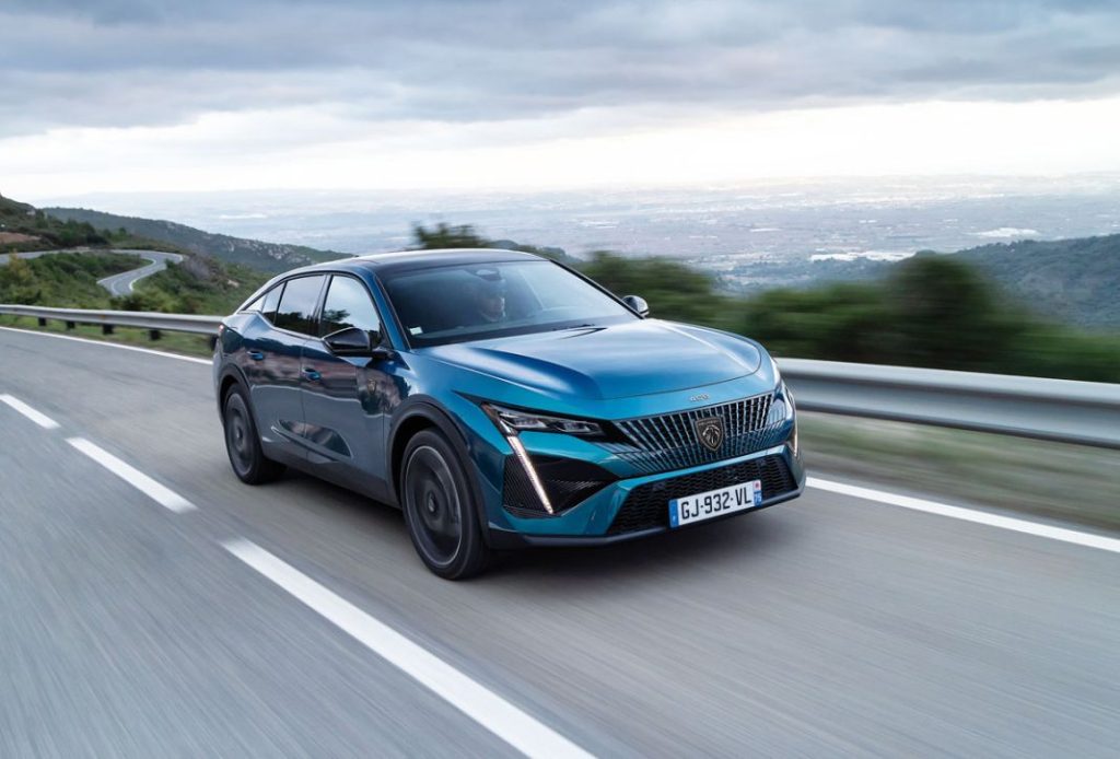 Novedades 2023: Mercedes, MG, Mini, Mitsubishi, Nissan, Opel, Peugeot, Polestar y Porsche 13 Motor16 Novedades 2023. Peugeot 408