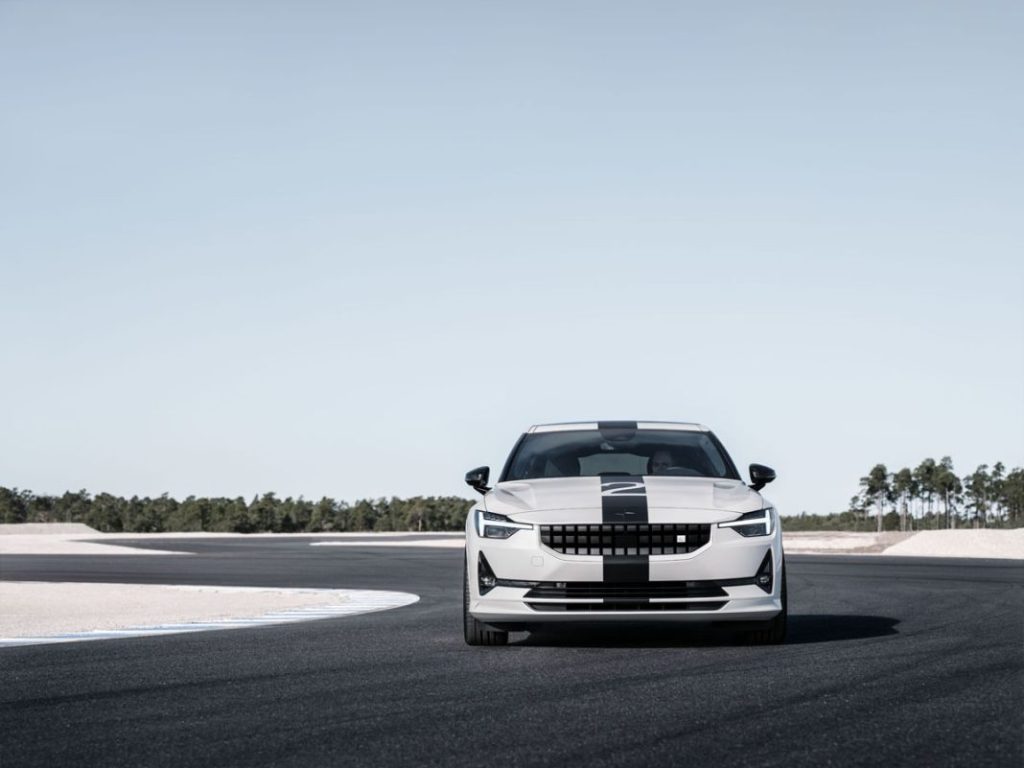 2 'BST edition 270': POLESTAR CON MAYÚSCULAS 35 Motor16 POLESTAR 2 BST EDITION 270 32 Motor16