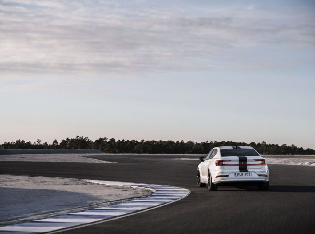 2 'BST edition 270': POLESTAR CON MAYÚSCULAS 40 Motor16 POLESTAR 2 BST EDITION 270 37 Motor16