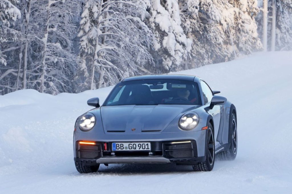 Porsche 911 Dakar: del desierto a la nieve 3 Motor16 Porsche 911 Dakar real life 1 Motor16