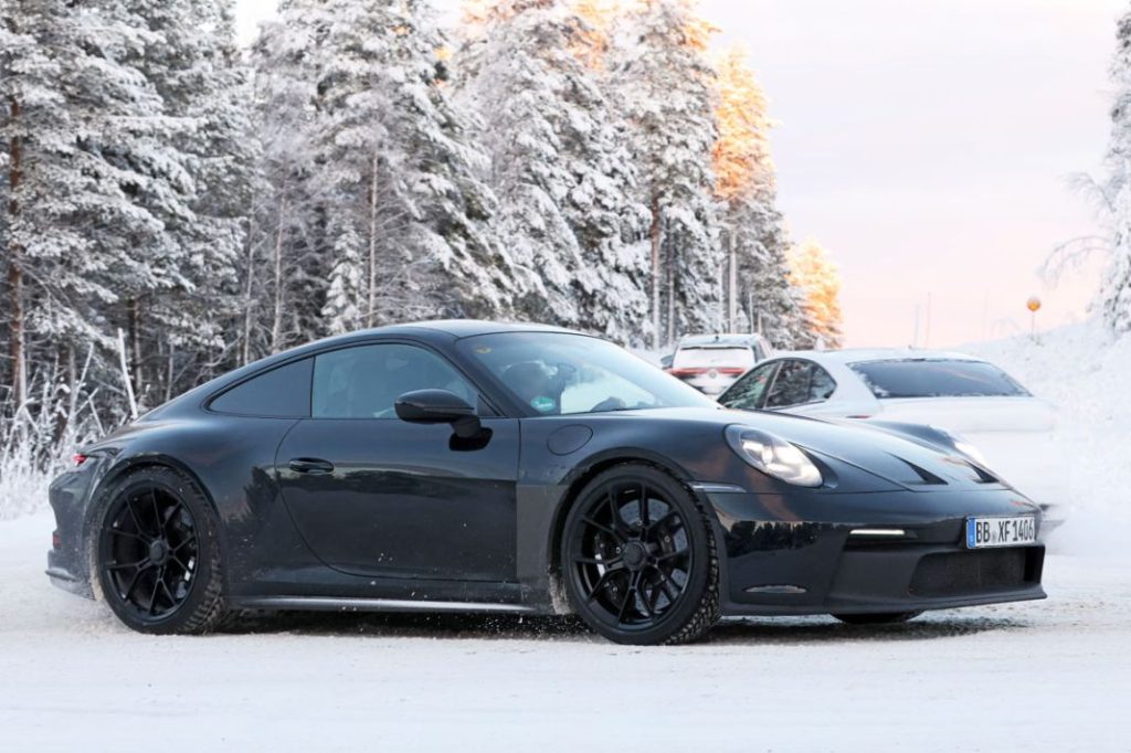 El Porsche 911 ST juega en la nieve 8 Motor16 Porsche 911 ST Winter 6 Motor16