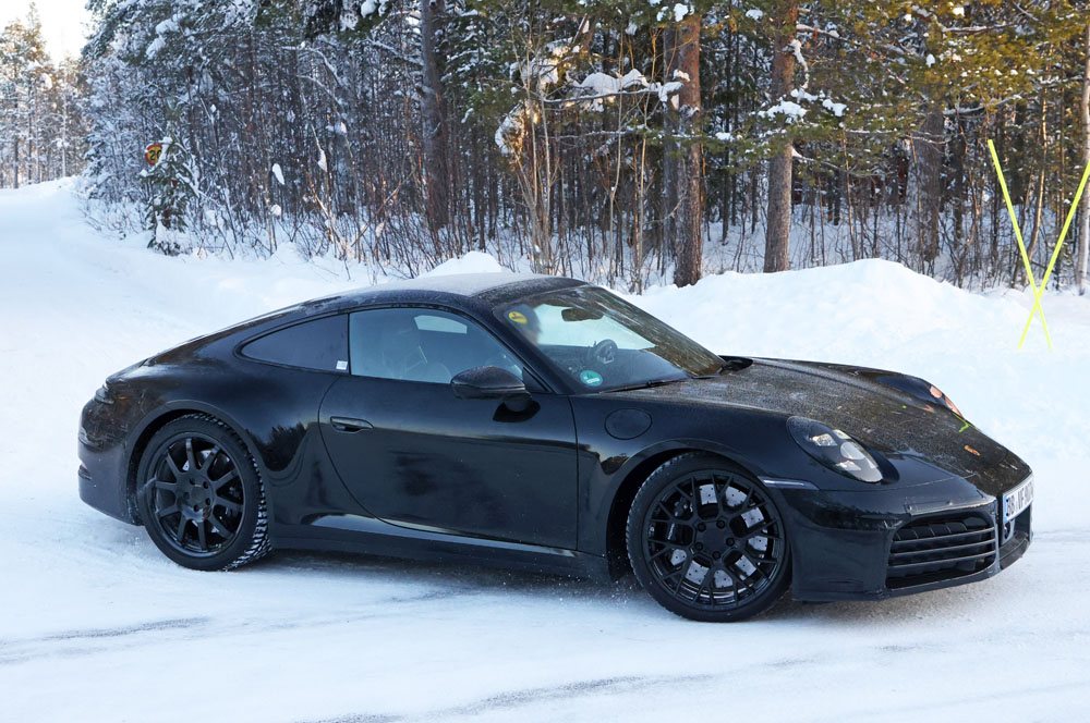 El futuro Porsche 911 destapa su imagen 29 Motor16 Porsche 992.2 Coupe 6 Motor16
