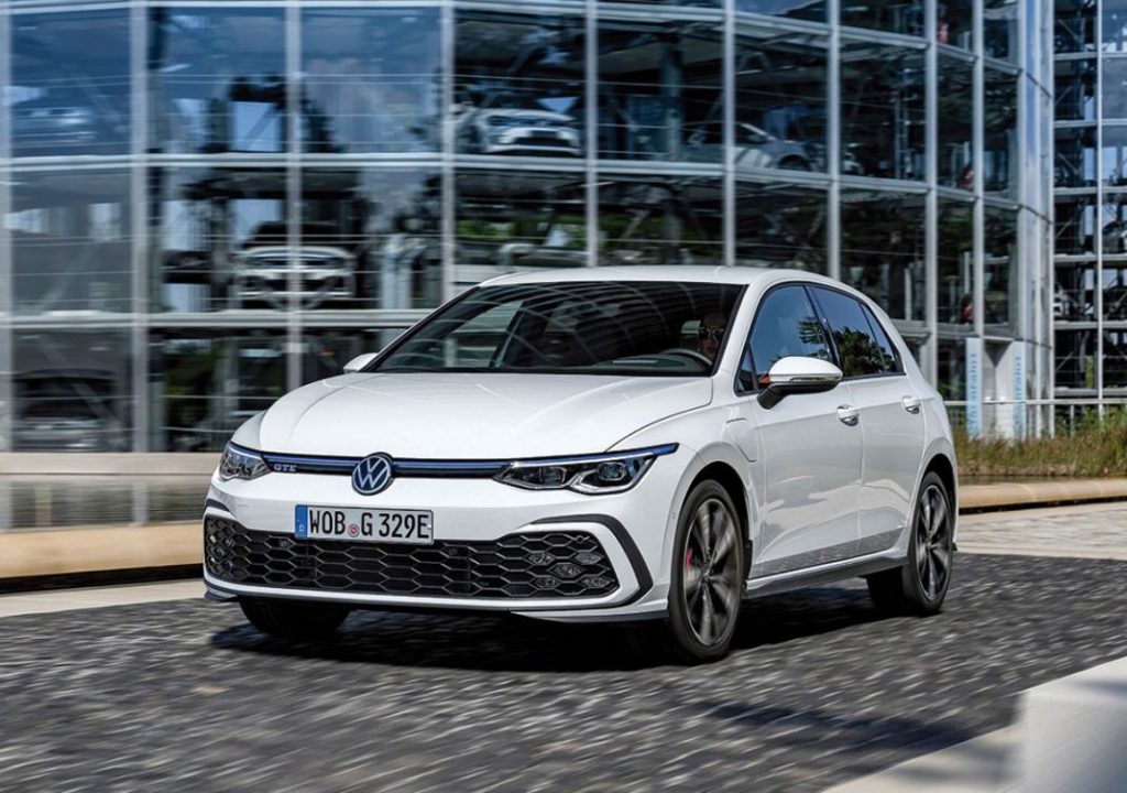 El coche que le ha arrebatado al Volkswagen Golf el trono de Europa 2 Motor16 Volkswagen Golf GTE 2021 1600 0a Motor16