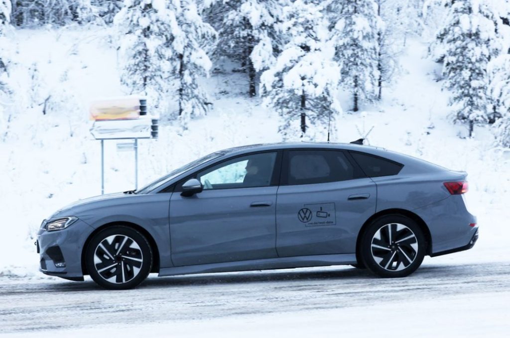 El Volkswagen ID.7, ahora en color gris 16 Motor16 Volkswagen ID.7 grey 14 Motor16