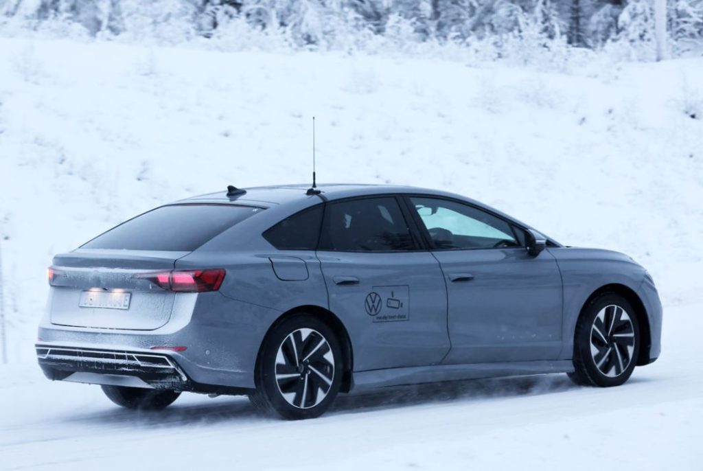 El Volkswagen ID.7, ahora en color gris 8 Motor16 Volkswagen ID.7 grey 6 Motor16