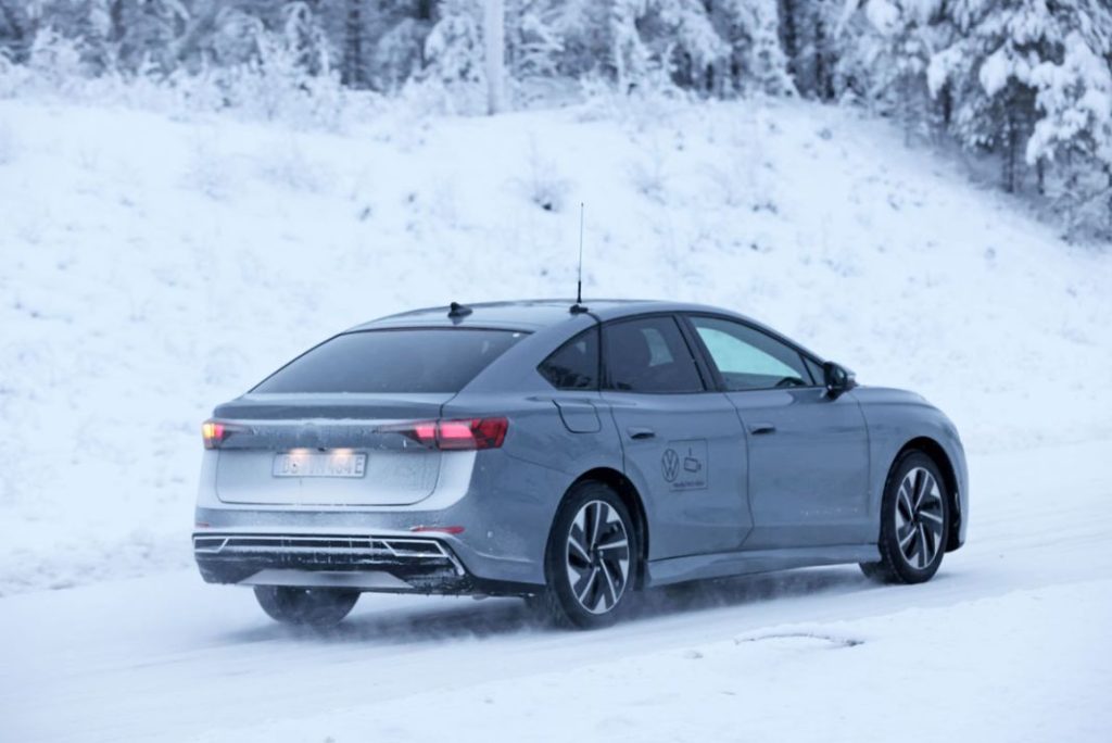 El Volkswagen ID.7, ahora en color gris 9 Motor16 Volkswagen ID.7 grey 7 Motor16