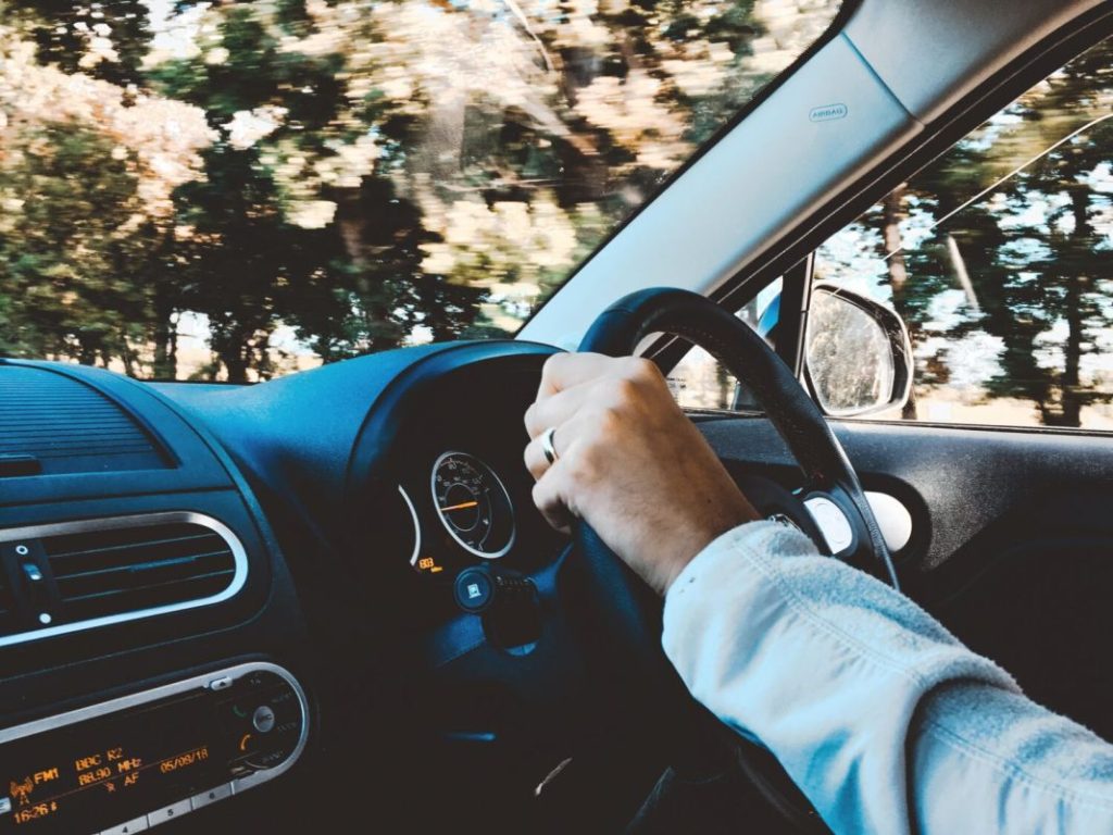 La DGT dice que si tienes el carnet de conducir, tienes que darte de alta en la DEV 78 Motor16 información