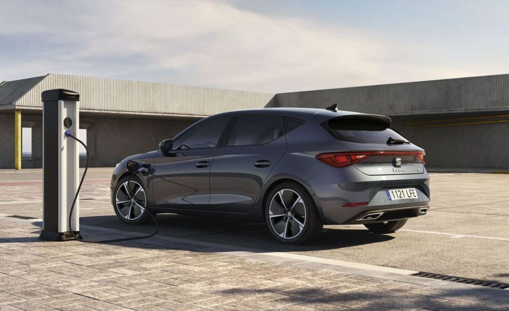 Quítate el miedo a las zonas ZBE con estos coches con etiqueta cero 111 Motor16 zbe