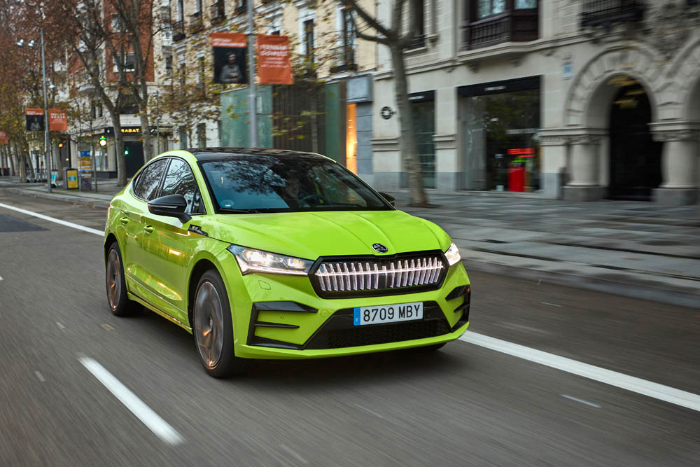 Prueba del Skoda Enyaq Coupé iV RS. Va de cine 49 Motor16 skoda enyaq coupe94 Motor16