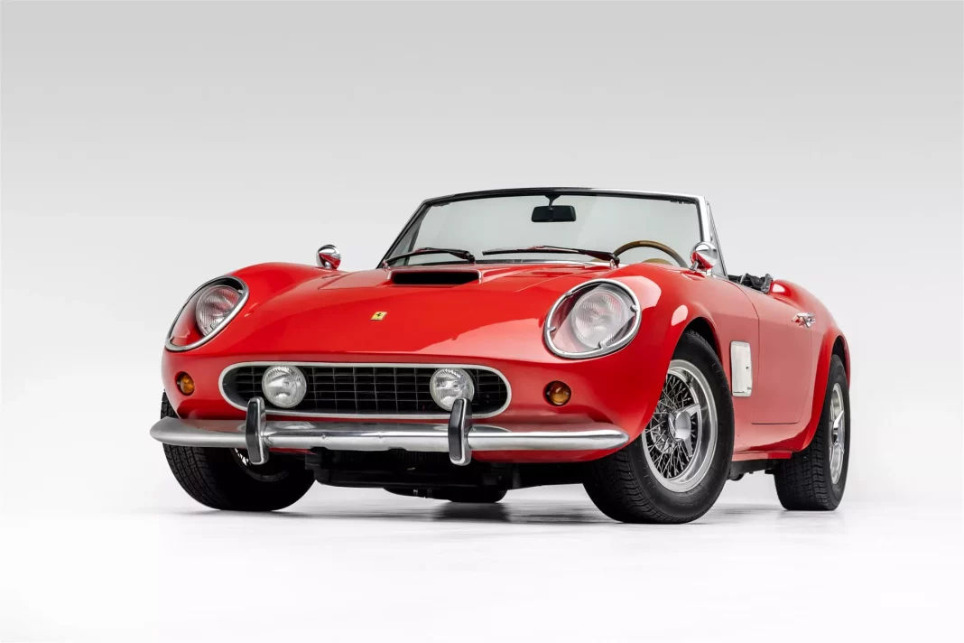 1961 Réplica Ferrari 250 GT California Spyder. Imagen portada.