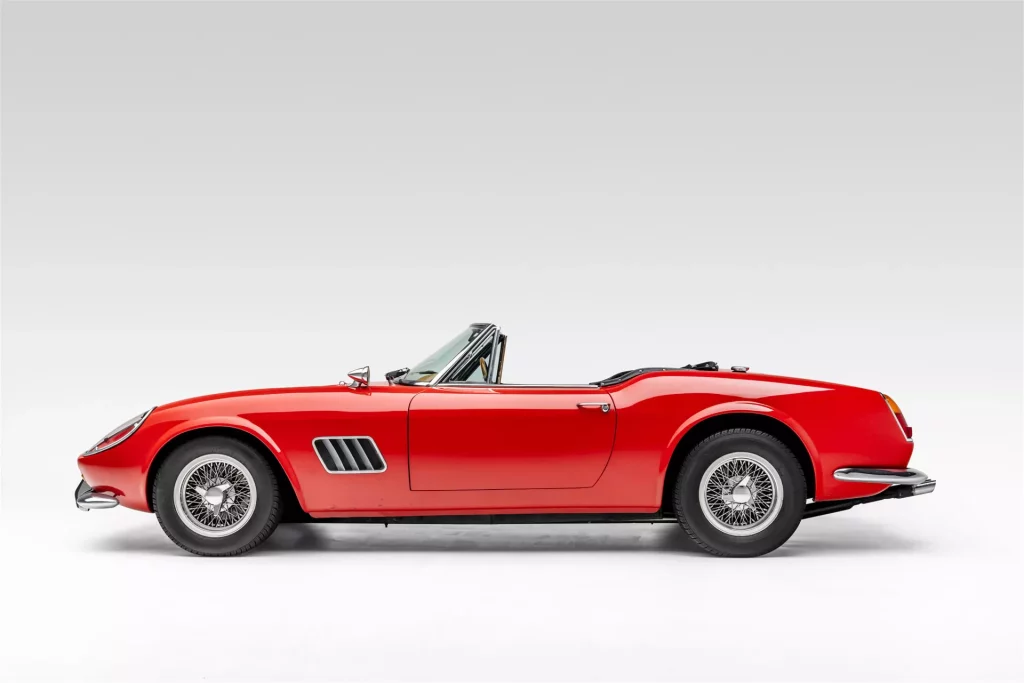 1961 replica Ferrari 250 gt California Spyder 4 Motor16