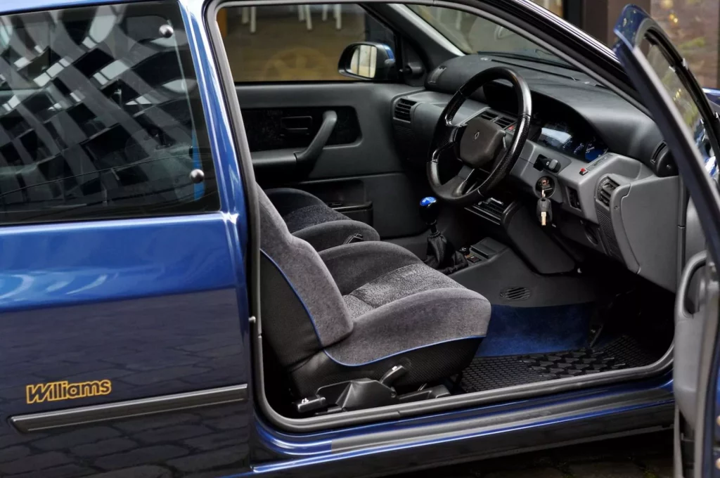 1994 Renault Clio Williams Subasta. Imagen detalle interior.