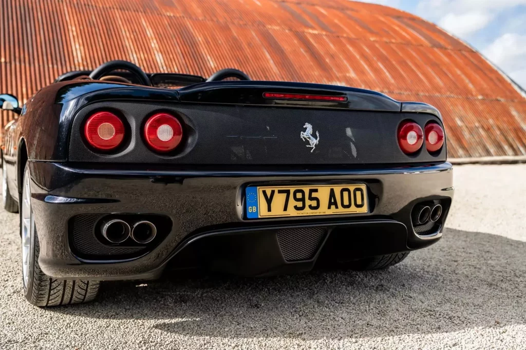 El Ferrari 360 Spider de David Beckham busca nuevo hogar 19 Motor16 2001 Ferrari 360 Spider David Beckham 16 Motor16