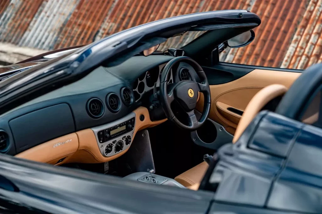 El Ferrari 360 Spider de David Beckham busca nuevo hogar 20 Motor16 2001 Ferrari 360 Spider David Beckham 17 Motor16