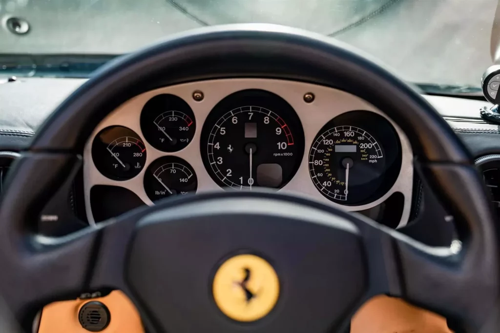 El Ferrari 360 Spider de David Beckham busca nuevo hogar 28 Motor16 2001 Ferrari 360 Spider David Beckham 25 Motor16