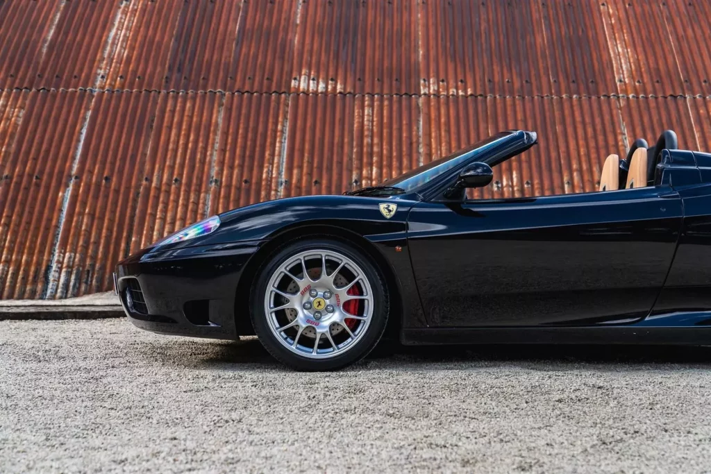 El Ferrari 360 Spider de David Beckham busca nuevo hogar 11 Motor16 2001 Ferrari 360 Spider David Beckham 8 Motor16