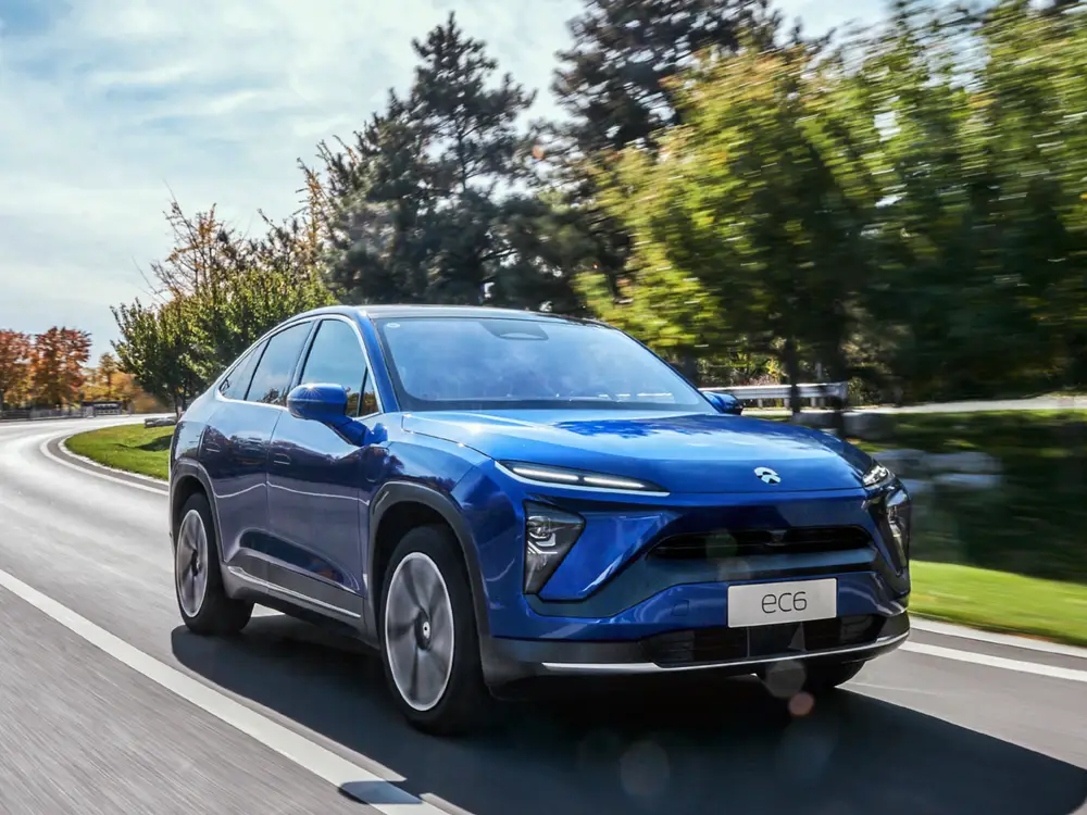 2020 NIO EC6. Imagen movimiento.