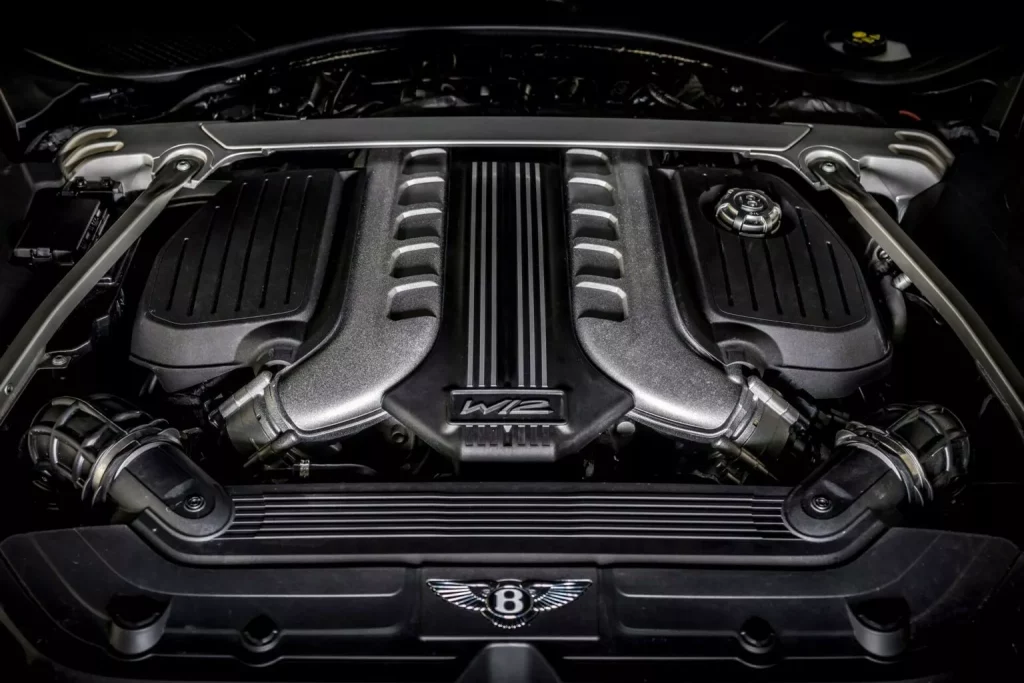 2023 Bentley W12 motor 1 Motor16
