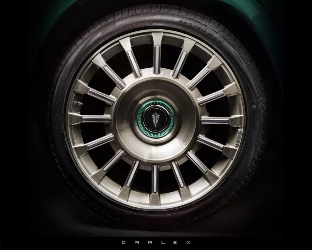 Carlex Design viste de color menta este Mercedes-Maybach GLS 600 12 Motor16 2023 Carlex Design Mercedes Maybach GLS 10 Motor16