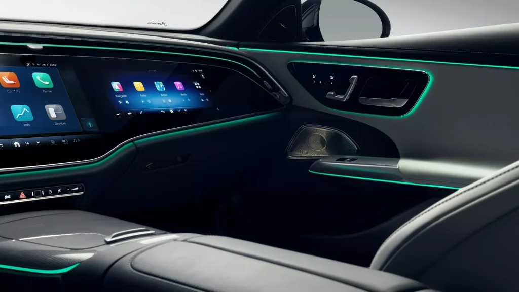 2023 Mercedes-Benz Clase E. Imagen pantalla acompañante.