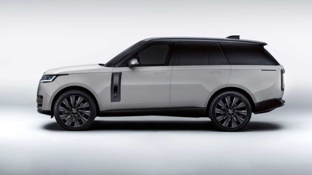 El Range Rover más exclusivo acaricia los 300.000 euros 2 Motor16 2023 Range Rover SV Lansdowne Edition. Imagen estudio lateral.