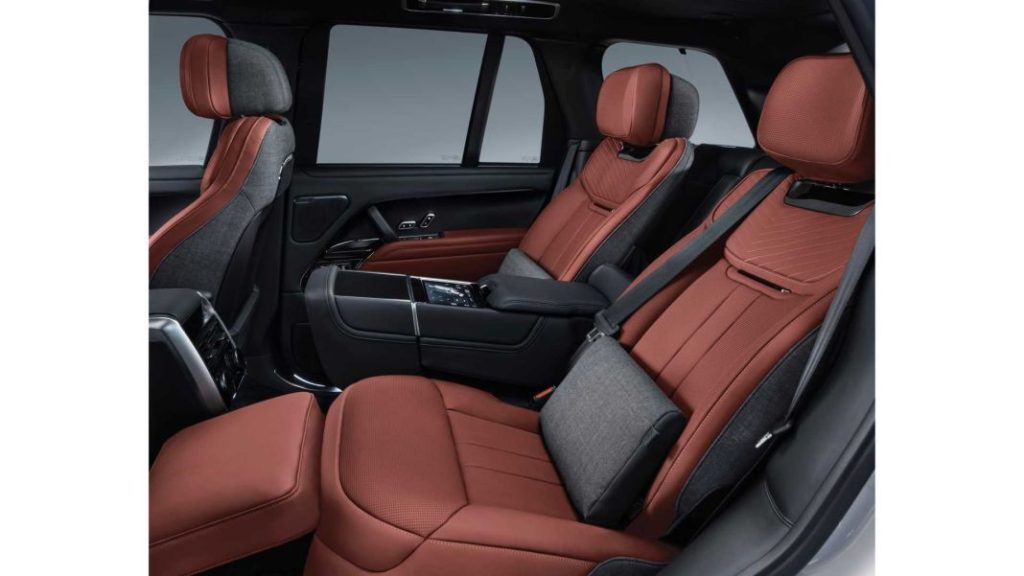 El Range Rover más exclusivo acaricia los 300.000 euros 8 Motor16 2023 Range Rover SV lansdowne 5 Motor16
