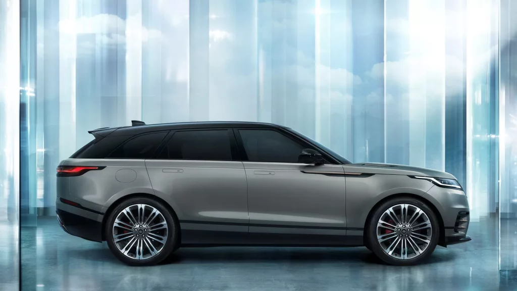 2023 Range Rover Velar. Imagen estudio lateral.