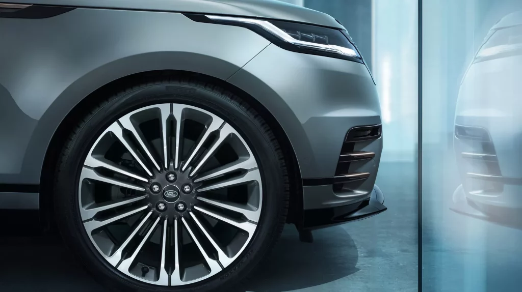 2023 Range Rover Velar 8 Motor16