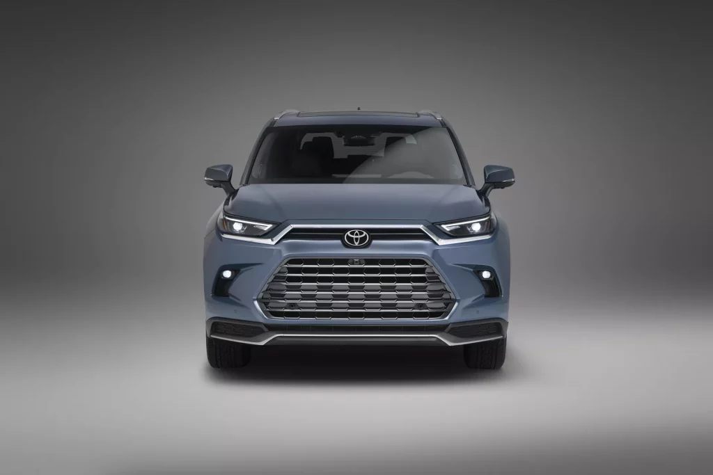 2023 Toyota Grand Highlander 2 Motor16