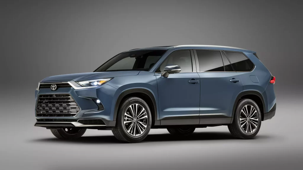 2023 Toyota Grand Highlander 8 Motor16