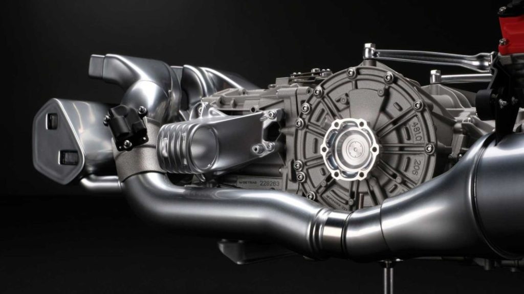 13.495 euros cuesta el motor de un Ferrari Daytona SP3 10 Motor16 2023 amalgam ferrari daytona sp3 motor 1 Motor16