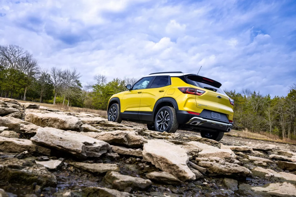 2023 Chevrolet Trailblazer. Imagen estática trasera.