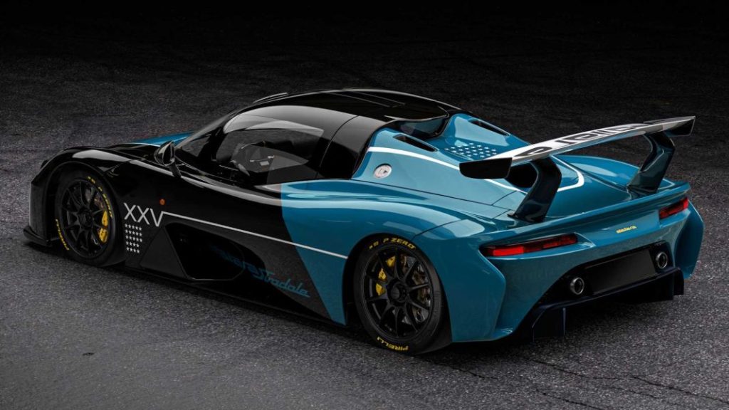 2023 Dallara Stradale IR8 Edition. Imagen estudio trasera.