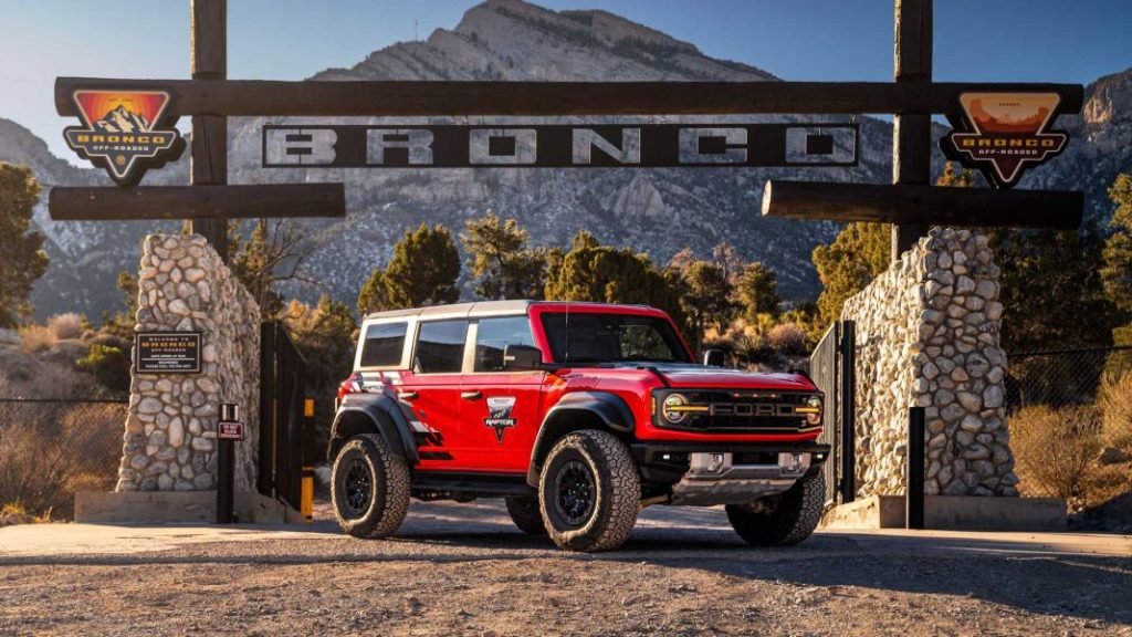 2023 ford bronco raptor off roadeo experience 1 Motor16