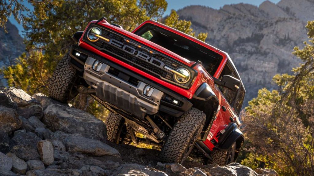 2023 ford bronco raptor off roadeo experience 3 Motor16